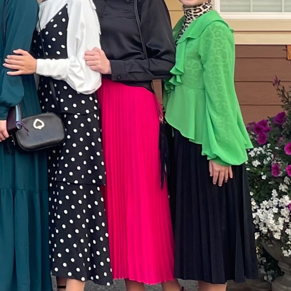 Green Ruffle Blouse - Picture 3 of 3